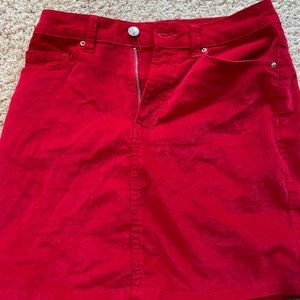 London Red zip up skirt